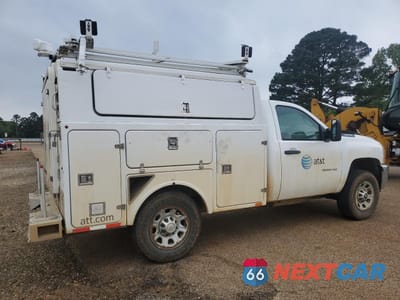 Trzecie zdjęcie samochodu z tyłu: 2012 CHEVROLET SILVERADO K3500 VIN:1GB3KZCG5CF203993 - miniatura