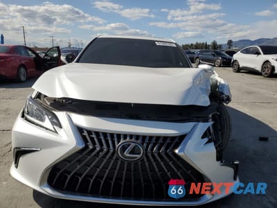 Piąte zdjęcie samochodu w środku: 2022 LEXUS ES 300H BASE VIN:58ADA1C15NU015882 - miniatura