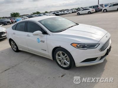 Czwarte zdjęcie samochodu z boku: 2018 FORD FUSION SE HYBRID VIN:3FA6P0LU3JR171885 - miniatura