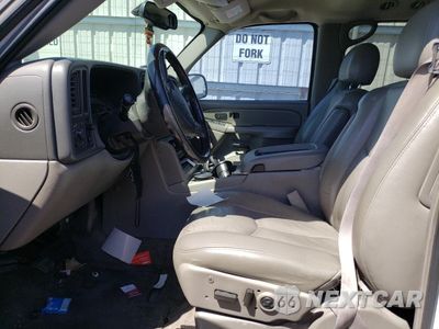 Zdjęcie 7 z 13 samochodu: 2004 CHEVROLET TAHOE C1500 VIN:1GNEC13T64J255705 - miniatura