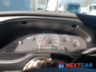 Zdjęcie 9 z 12 samochodu: 2001 FORD ECONOLINE E350 SUPER DUTY VAN VIN:1FTSE34L91HA90400 - miniatura