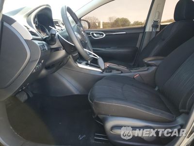 Zdjęcie 7 z 12 samochodu: 2017 NISSAN SENTRA S VIN:3N1AB7AP2HY368042 - miniatura