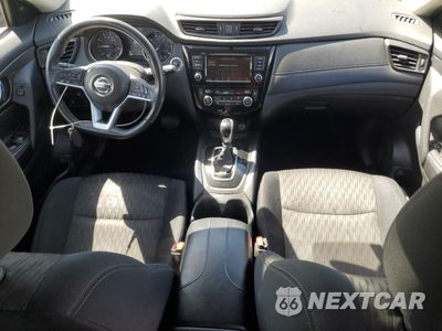 Zdjęcie 8 z 14 samochodu: 2018 NISSAN ROGUE S VIN:5N1AT2MT4JC845862 - miniatura