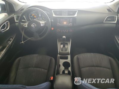 Zdjęcie 8 z 12 samochodu: 2017 NISSAN SENTRA S VIN:3N1AB7AP1HY282737 - miniatura