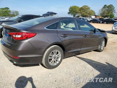 Trzecie zdjęcie samochodu z tyłu: 2017 HYUNDAI SONATA SE VIN:5NPE24AF0HH523317 - miniatura