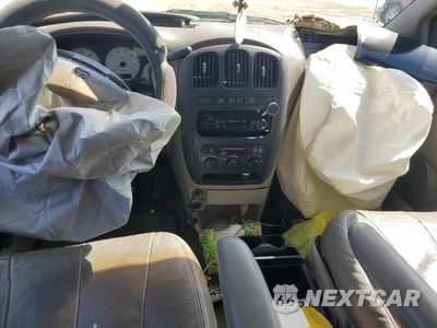 Zdjęcie 8 z 13 samochodu: 2002 DODGE GRAND CARAVAN SPORT VIN:2B4GP44312R671947 - miniatura