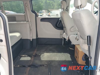 Zdjęcie 11 z 14 samochodu: 2012 DODGE GRAND CARAVAN SXT VIN:2C4RDGCG0CR323505 - miniatura