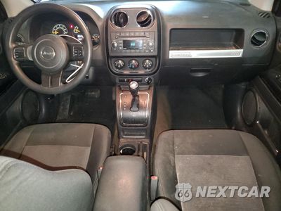 Zdjęcie 8 z 15 samochodu: 2014 JEEP COMPASS SPORT VIN:1C4NJCBB4ED509947 - miniatura