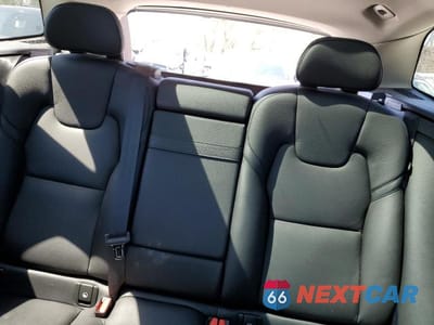 Zdjęcie 10 z 13 samochodu: 2018 VOLVO XC60 T6 MOMENTUM VIN:YV4A22RK9J1034154 - miniatura