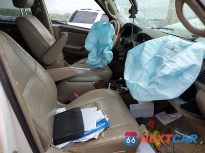 Zdjęcie 7 z 13 samochodu: 2002 TOYOTA SEQUOIA LIMITED VIN:5TDBT48A32S064411 - miniatura