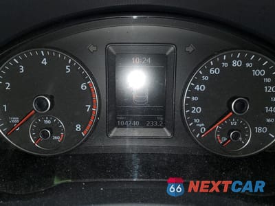 Zdjęcie 9 z 12 samochodu: 2012 VOLKSWAGEN EOS KOMFORT VIN:WVWBW7AH1CV003887 - miniatura