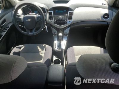 Zdjęcie 8 z 14 samochodu: 2013 CHEVROLET CRUZE LS VIN:1G1PA5SG0D7170691 - miniatura