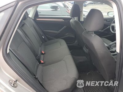 Zdjęcie 10 z 12 samochodu: 2012 VOLKSWAGEN PASSAT S VIN:1VWAP7A34CC004439 - miniatura