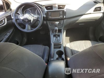 Zdjęcie 8 z 14 samochodu: 2018 NISSAN SENTRA S VIN:3N1AB7AP4JL634955 - miniatura