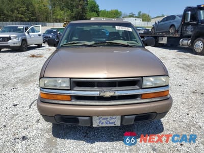 Piąte zdjęcie samochodu w środku: 2002 CHEVROLET S TRUCK S10 VIN:1GCCS14W728168458 - miniatura