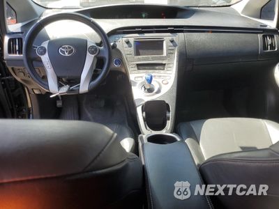 Zdjęcie 8 z 14 samochodu: 2012 TOYOTA PRIUS VIN:JTDKN3DU3C5476713 - miniatura