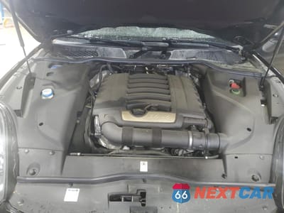 Zdjęcie 12 z 14 samochodu: 2017 PORSCHE CAYENNE VIN:WP1AA2A27HKA86824 - miniatura