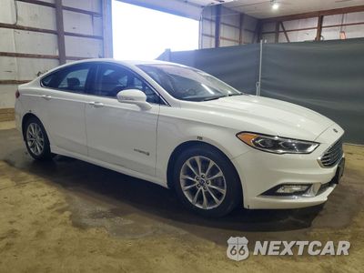 Czwarte zdjęcie samochodu z boku: 2017 FORD FUSION SE HYBRID VIN:3FA6P0LU6HR410100 - miniatura