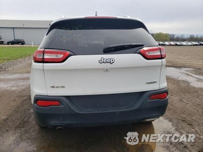 Zdjęcie 6 z 13 samochodu: 2016 JEEP CHEROKEE LATITUDE VIN:1C4PJMCB2GW145130 - miniatura