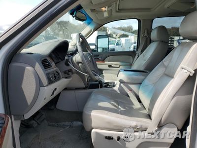 Zdjęcie 7 z 12 samochodu: 2011 CHEVROLET SILVERADO K3500 LTZ VIN:1GC4K1C82BF179659 - miniatura