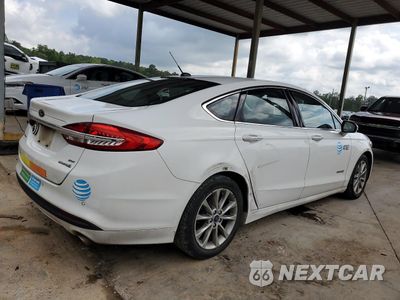 Trzecie zdjęcie samochodu z tyłu: 2017 FORD FUSION SE HYBRID VIN:3FA6P0LU6HR409478 - miniatura