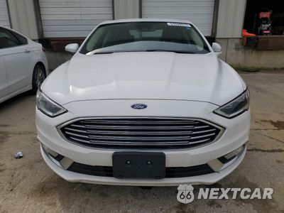 Piąte zdjęcie samochodu w środku: 2017 FORD FUSION SE HYBRID VIN:3FA6P0LU4HR409270 - miniatura