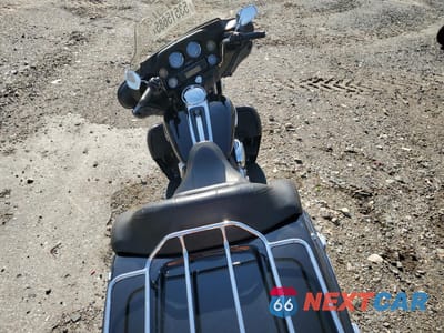 Zdjęcie 6 z 9 samochodu: 2010 HARLEY-DAVIDSON FLHTK VIN:1HD1KEM14AB635113 - miniatura