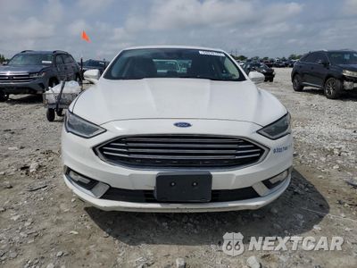 Piąte zdjęcie samochodu w środku: 2017 FORD FUSION SE HYBRID VIN:3FA6P0LUXHR359670 - miniatura