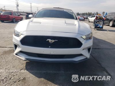 Piąte zdjęcie samochodu w środku: 2019 FORD MUSTANG VIN:1FATP8UH5K5158787 - miniatura