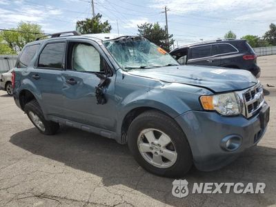 Czwarte zdjęcie samochodu z boku: 2011 FORD ESCAPE XLT VIN:1FMCU0D7XBKC40815 - miniatura