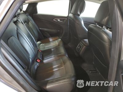 Zdjęcie 10 z 15 samochodu: 2016 CHRYSLER 200 C VIN:1C3CCCEG7GN100691 - miniatura