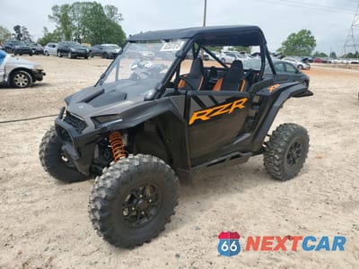 Drugie zdjęcie samochodu z przodu: 2024 POLARIS RZR XP 1000 ULTIMATE VIN:3NSNEF999RF298816 - miniatura