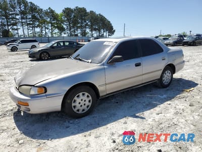 1995 TOYOTA CAMRY LE 4T1SK12E1SU492613 - główne zdjęcie licytacji z USA - miniatura