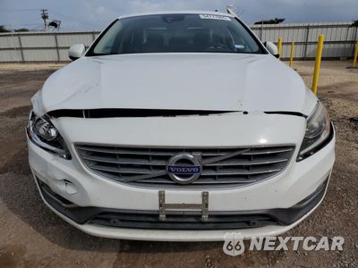 Piąte zdjęcie samochodu w środku: 2016 VOLVO S60 PREMIER VIN:LYV402FKXGB094889 - miniatura