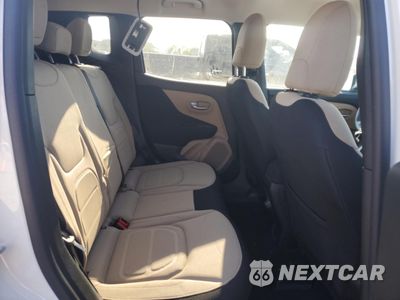 Zdjęcie 12 z 15 samochodu: 2019 JEEP RENEGADE LATITUDE VIN:ZACNJABB3KPK46848 - miniatura