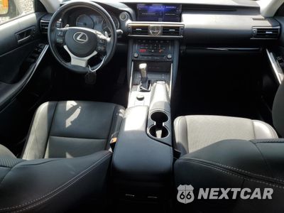 Zdjęcie 8 z 16 samochodu: 2018 LEXUS IS 300 VIN:JTHC81D27J5030249 - miniatura