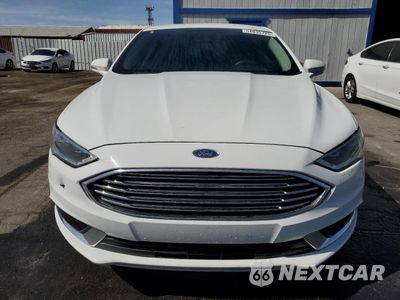 Piąte zdjęcie samochodu w środku: 2018 FORD FUSION SE HYBRID VIN:3FA6P0LU9JR281873 - miniatura