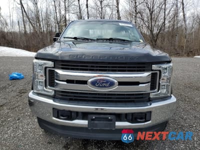 Piąte zdjęcie samochodu w środku: 2017 FORD F250 SUPER DUTY VIN:1FT7W2B65HED88416 - miniatura