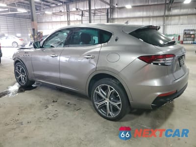 Drugie zdjęcie samochodu z przodu: 2022 MASERATI LEVANTE MODENA VIN:ZN661YUM6NX390571 - miniatura