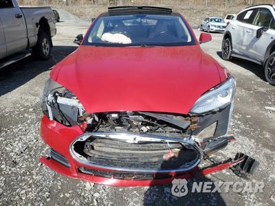 Piąte zdjęcie samochodu w środku: 2013 TESLA MODEL S VIN:5YJSA1DP3DFP09905 - miniatura
