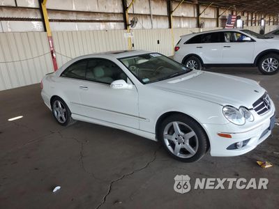 Czwarte zdjęcie samochodu z boku: 2007 MERCEDES-BENZ CLK 550 VIN:WDBTJ72H87F210499 - miniatura