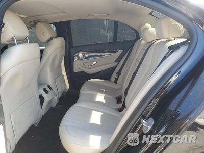 Zdjęcie 10 z 12 samochodu: 2017 MERCEDES-BENZ E 300 VIN:WDDZF4JB6HA280371 - miniatura