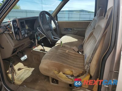 Zdjęcie 7 z 13 samochodu: 1993 GMC SIERRA K3500 VIN:1GTHK33F6PJ709177 - miniatura