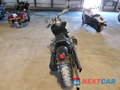 Czwarte zdjęcie samochodu z boku: 2003 YAMAHA XVS1100 A VIN:JYAVP11E73A042001 - miniatura