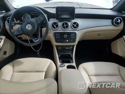Zdjęcie 8 z 14 samochodu: 2015 MERCEDES-BENZ CLA 250 VIN:WDDSJ4EB6FN168539 - miniatura