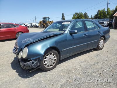 2000 MERCEDES-BENZ E 320 WDBJF65J1YB151080 - główne zdjęcie licytacji z USA - miniatura