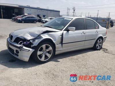 2002 BMW 325 I WBAAV33471FU96948 - główne zdjęcie licytacji z USA - miniatura