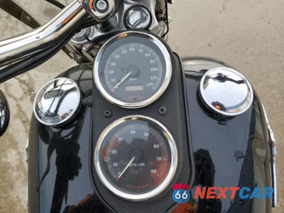 Zdjęcie 7 z 8 samochodu: 2003 HARLEY-DAVIDSON FXDL VIN:1HD1GDV133K333650 - miniatura
