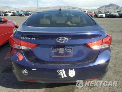 Zdjęcie 6 z 12 samochodu: 2013 HYUNDAI ELANTRA GLS VIN:5NPDH4AEXDH188966 - miniatura