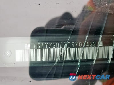 Zdjęcie 14 z 14 samochodu: 2013 CHEVROLET CORVETTE 427 VIN:1G1YZ3DE2D5701432 - miniatura